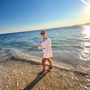 nasty gal crochet cover up size 4